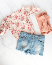 Load image into Gallery viewer, Delphie Denim Shorts - Light Blue Jean