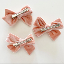 Load image into Gallery viewer, Rose Velvet Bow