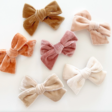 Load image into Gallery viewer, Peony Velvet Bow