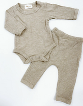 Load image into Gallery viewer, Ribbed Bodysuit and Leggings Set - Oat