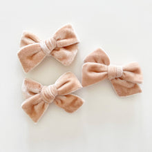Load image into Gallery viewer, Peony Velvet Bow