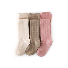 Load image into Gallery viewer, Cable Knit Tights- Oat