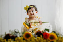 Load image into Gallery viewer, 2024 Mini Session Bundle by Milk + Lily Portrait Co.
