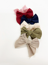 Load image into Gallery viewer, Mini Cotton Linen Bow Hair Clips
